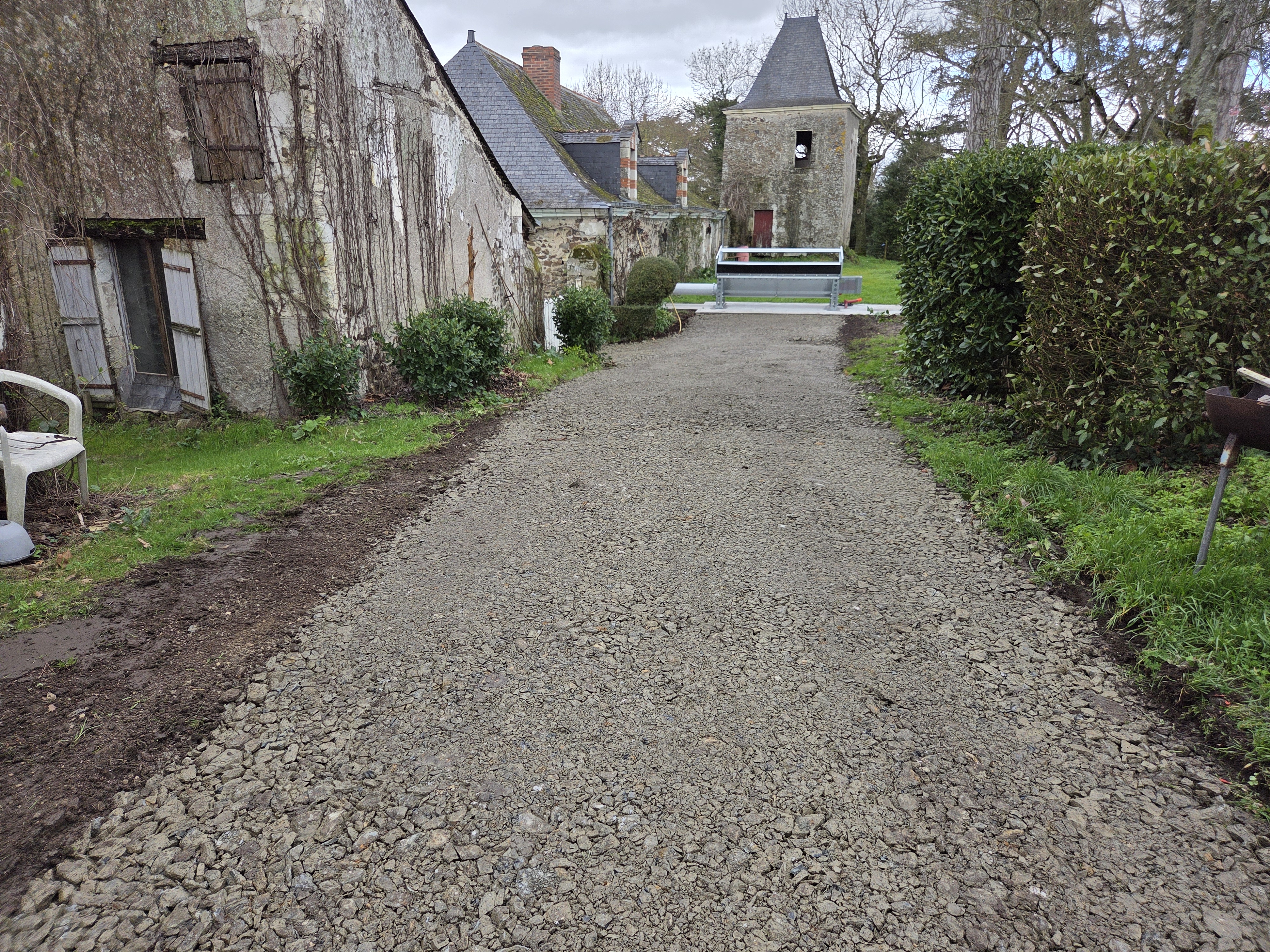 Empierrement d'un chemin d'accès