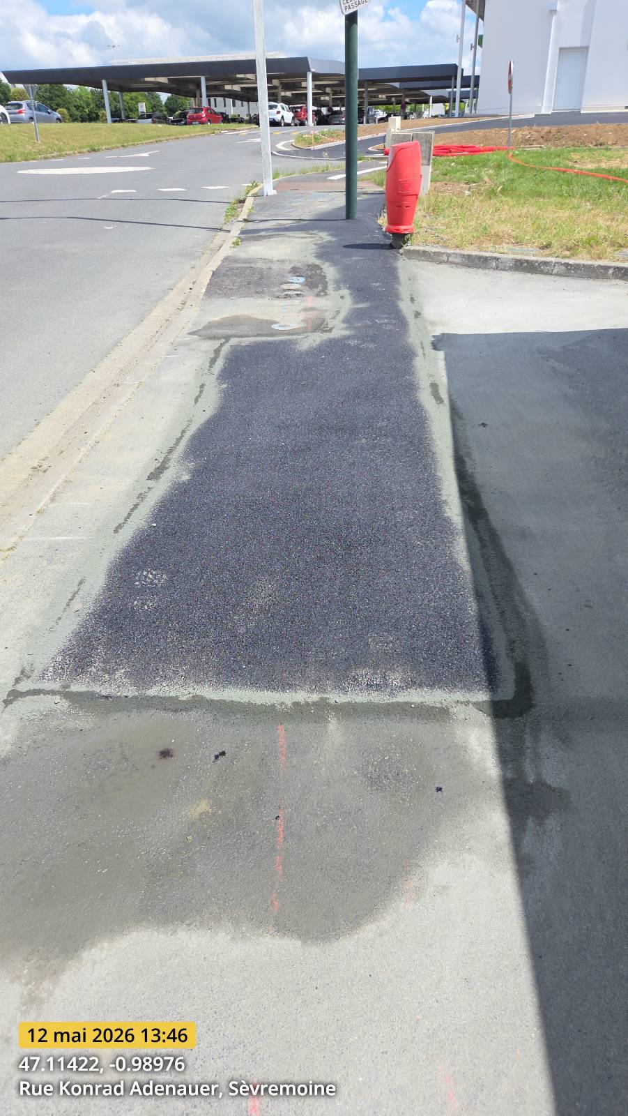 Enrobé sur trottoir